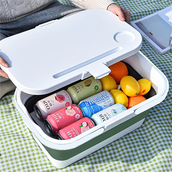 Lifestyle Picnic Basket with Table