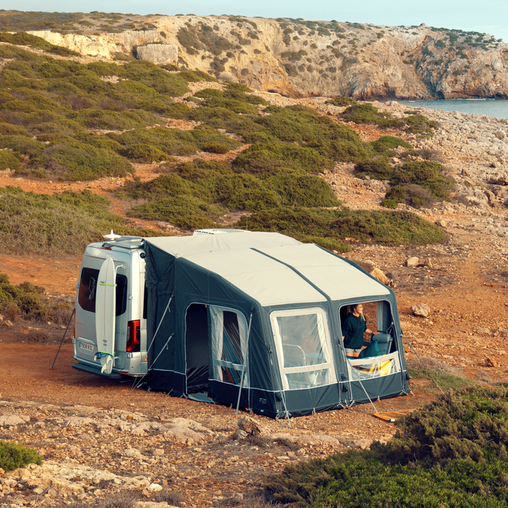 Dometic Rally AIR All-Season 330 Drive-Away Awning